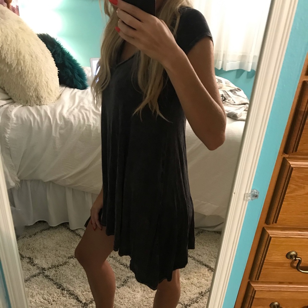 Flowy Dress - Picture 6 of 6